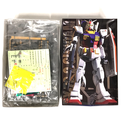 BANDAI 機動戦士ガンダム PG 1_60 RX-78-2 2